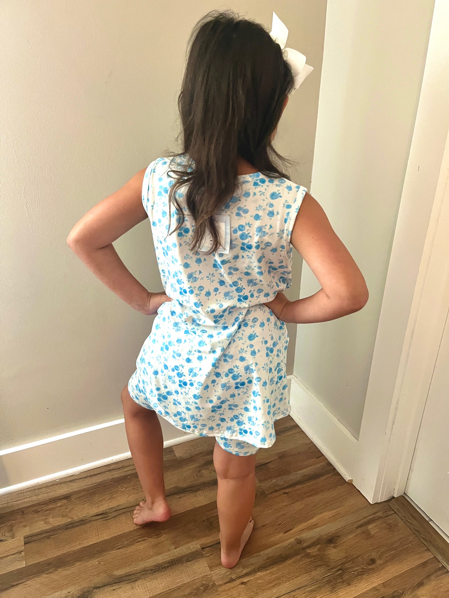 White & Blue Floral Girl Short Set – Boutique Baby & Toddler Summer Outfit