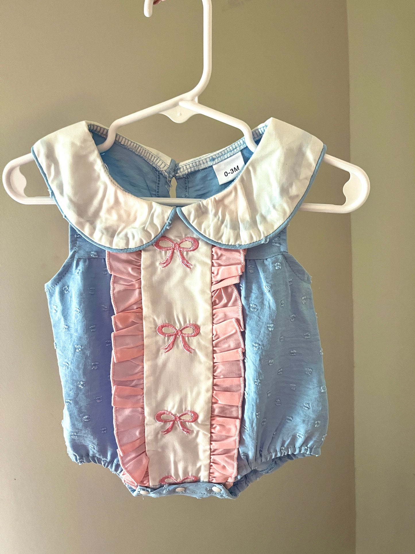 Blue Swiss Dot Bubble Romper with Pink Embroidered Bows – Boutique Baby & Toddler Girl Outfit