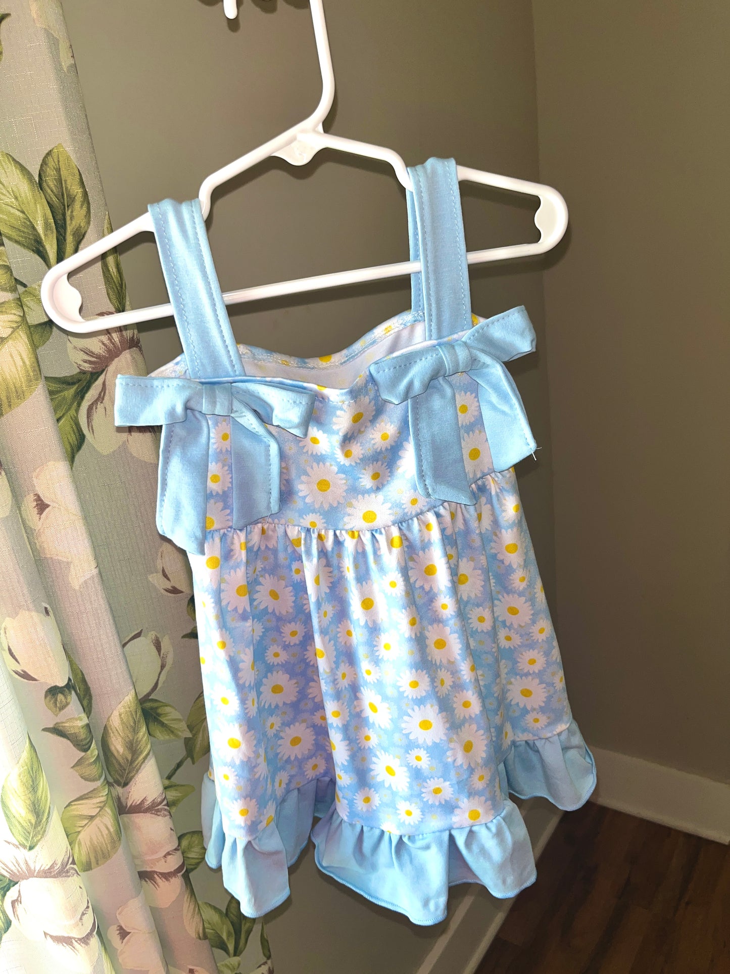 Daisies Forever Girls’ Dress – Floral Boutique Dress for Toddlers & Kids